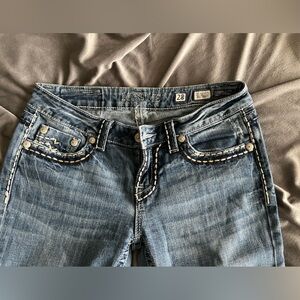 Miss Me Women’s Threaded-Pocket Stitching Mid-Rise Bootcut Womens Blue Jeans